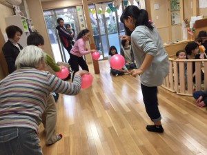 まりつきの歌もいろいろあります。